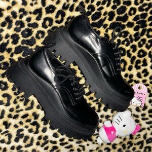 zara black platform oxfords (limited time SALE)